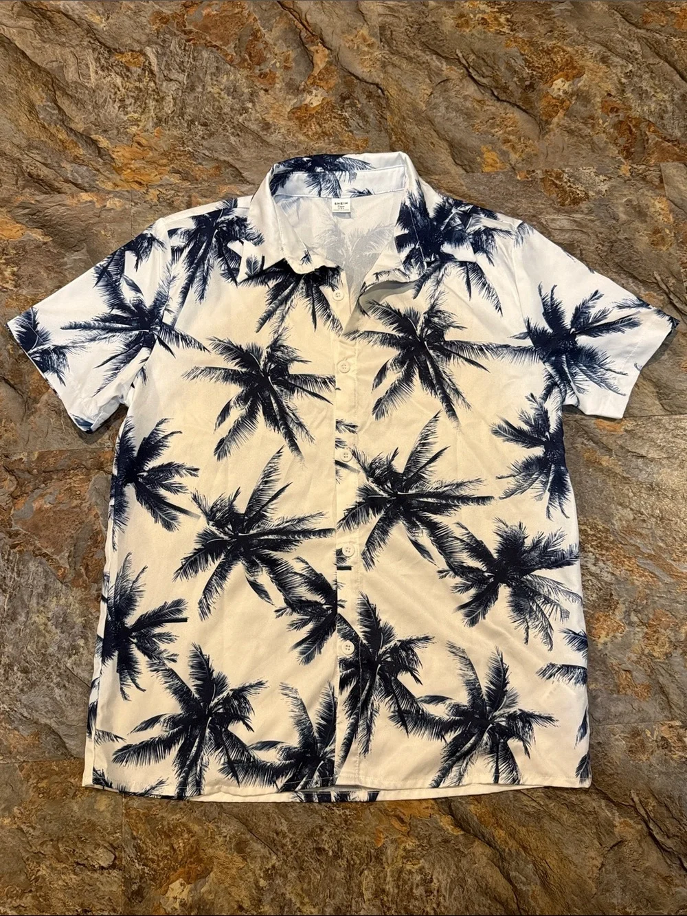 Boys youth size 13 Short-Sleeve Palm Print Shirt - White/Navy